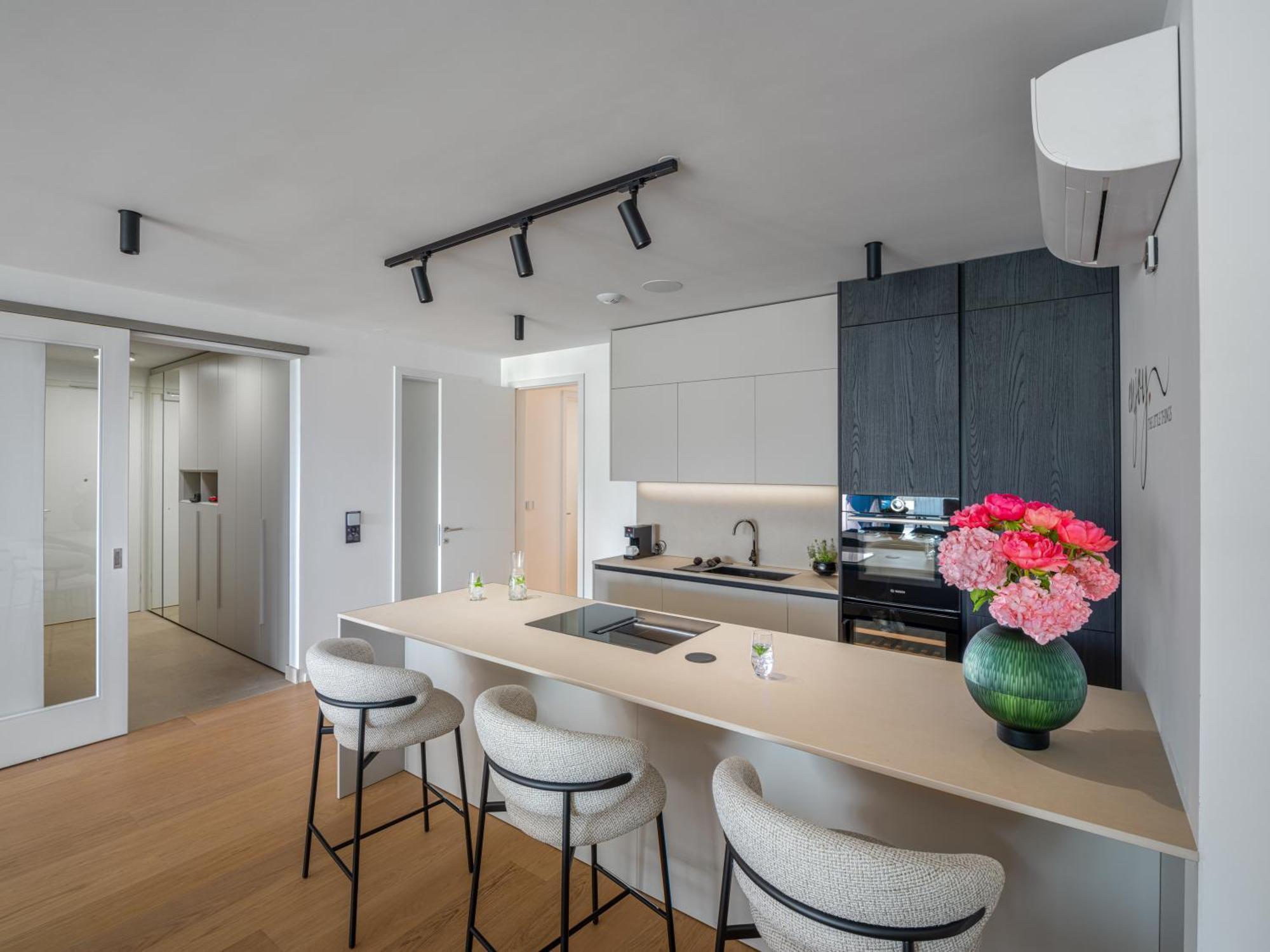 Dalmatinka Marble Residence, Serviced By City *